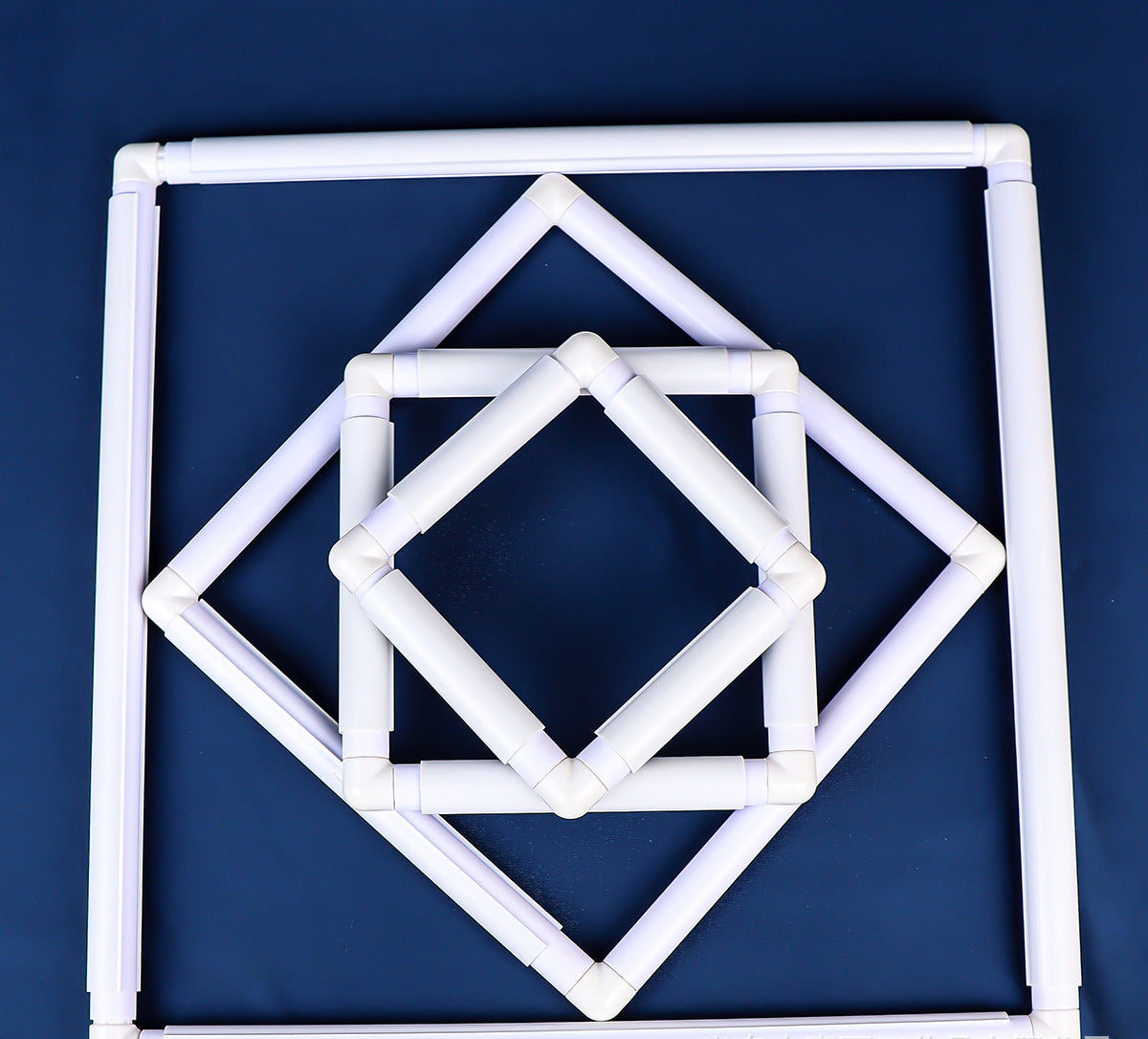 Handheld Plastic Embroidery Hoop with Clip – 4 Sizes | Cross-Stitch & Needlepoint Frame