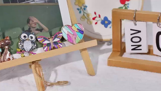Needle Minder – Animal-Shaped Magnetic Brooch & Needle Holder